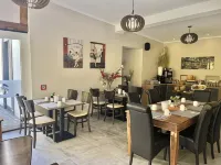 Le Petit Palais - Hotel/Pension - 2-Star