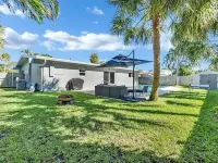 Lovely home with heated Pool a mile from the beach