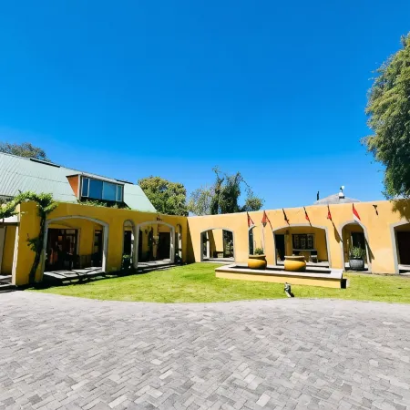 17 on Bird Guest House