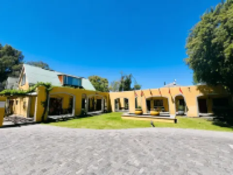 17 on Bird Guest House