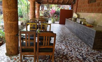 Sea Breeze Beach Resort Candolim, Goa