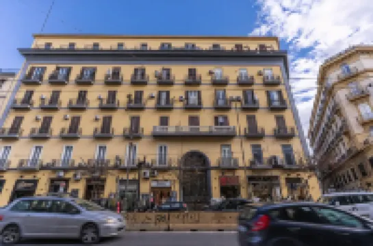 Gallery Suite Naples