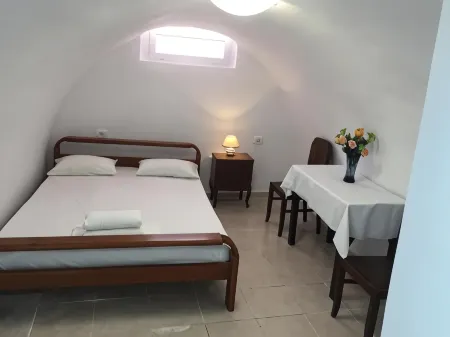 Marcos Rooms