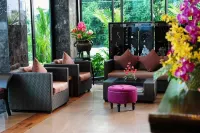 Bonito Chinos Hotel - parking