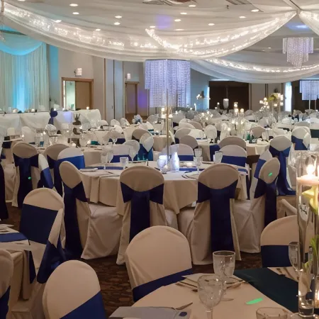 Country Inn & Suites by Radisson, Mankato Hotel and Conference Center, MN