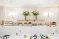 Raeli Hotel Luce - breakfast