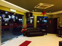 Admiral Hotel Hotele w: Sitiawan