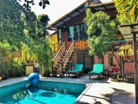 De Wiang Kum Kam - Pools