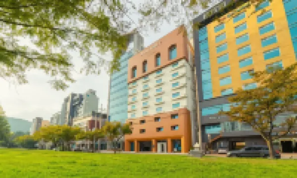 โรงแรมอัมออร์ท โรงแรมใกล้Yeulmaru