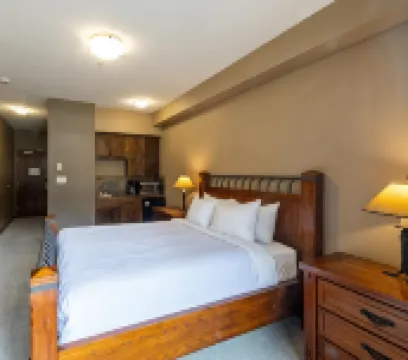 Palliser Lodge — Bellstar Hotels & Resorts