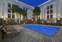 Hampton Inn Charleston/Mt. Pleasant-Patriots Point
