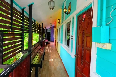 รูปภาพของรักกันรีสอร์ท 2