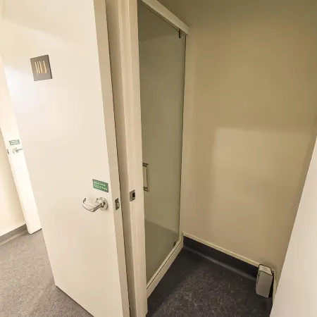 Microtel Lodge Hamilton - Hostel