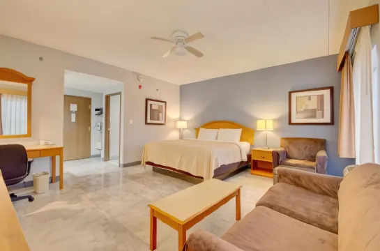 Quality Inn & Suites Cvg Airport