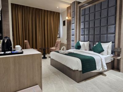 Hotel Gold in Leaf