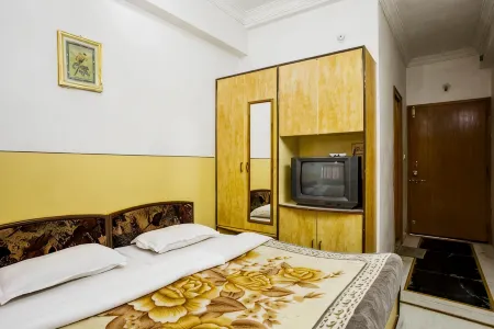 Karni Palace Hotel Отели в г. Раджсаманд