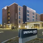 스프링힐 스위트 바이 메리어트 세인트 폴 아덴 힐스 Shoreview Community Center 주변 호텔