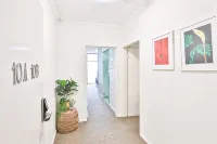 Indulge Apartments - Ontario
