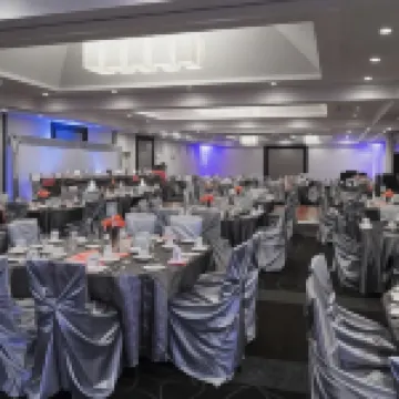 溫尼伯機場希爾頓套房飯店