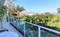 Roosboom Luxury Guest Studio - Upper Terrace One with Sea View, 2 Guets Capetown