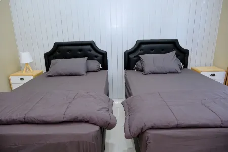 Nuovo Stay (Full House) Отели в г. Godean