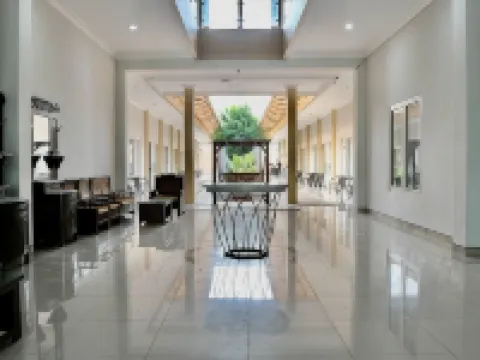 El Malik Hotel Sumenep Hotels in Sumenep