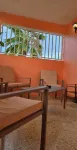 Serene 3Br Beach House - Family & Remote Work Haven, Sleeps 6 + Pack ’n Play - 방갈로