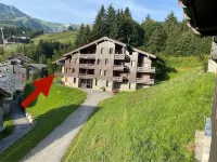 south-east apartment with superb corner balcony and separate entrance! Hotels in Les Avanchers-Valmorel