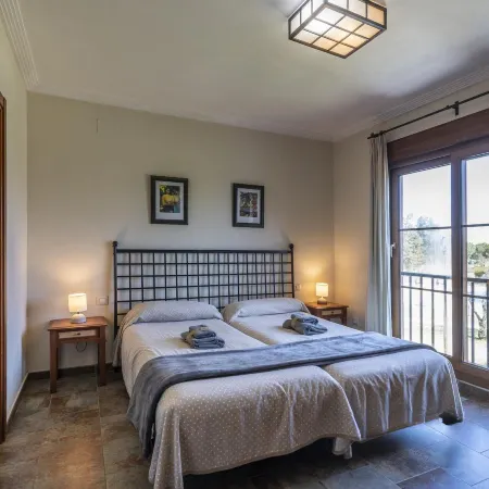 Golfside Apartment With Large Terrace