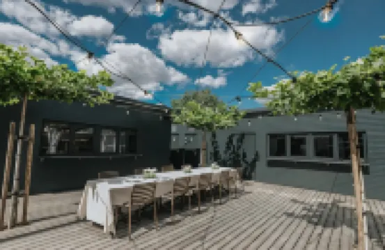 Dubno Eat & Sleep Hotels in 