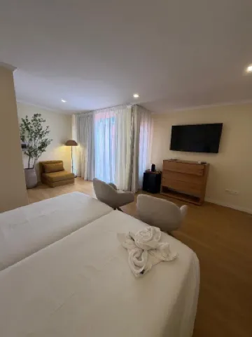 Inn & Art Hotel Gallery