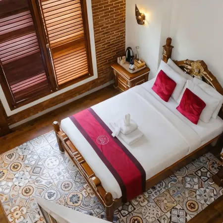 Briggs Inn Batu