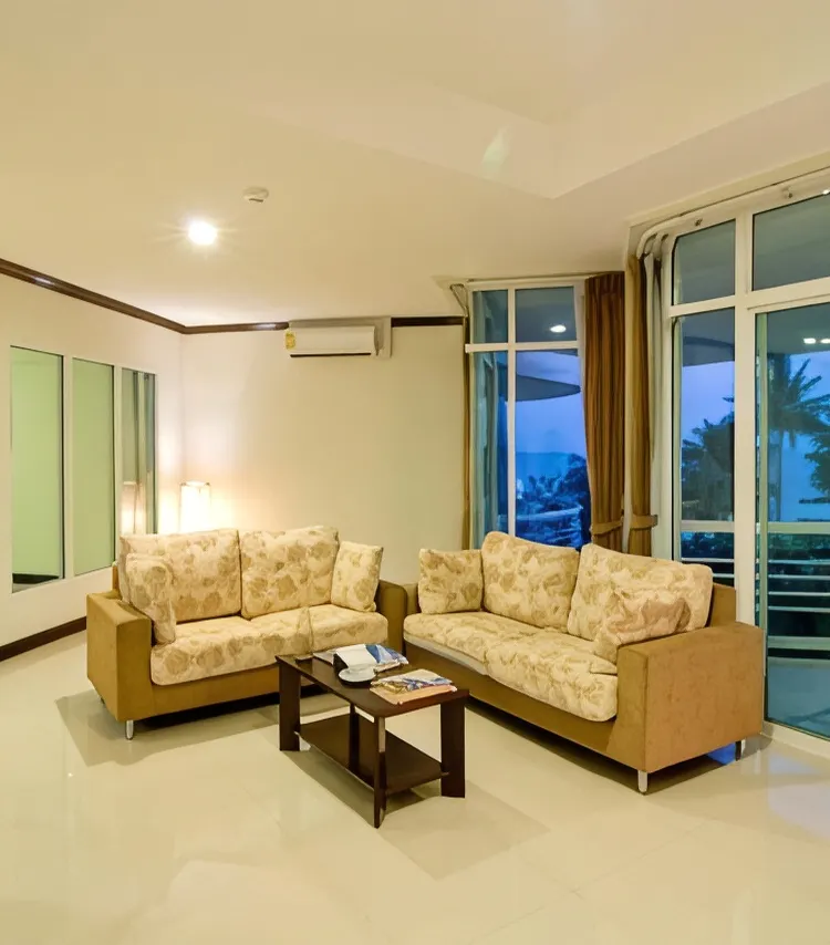 Standard Suite Family Double or Twin Sea View