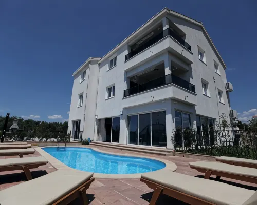 Villa PIA | Luxury Seaside Villa | Outdoor pool, BBQ, Parking & Terrace | GROUND FLOOR Hotels in Okrug Gornji