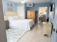 Sleeps 8/Ocean Views/ Private Deck/Beach Gear/Steps to Ocean/ Trailer Parking