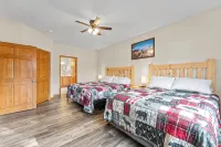 First Class "ARCADE" /18 Person/3400 sq ft/10 Bed/Firepit/Huge Kitchen/Fireplace - ジャグジー