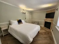 Backyard Oases 2-bedroom house in delightful Vista with WiFi, AC - 3つ星