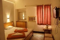 Subhash Hotel - Parkplatz
