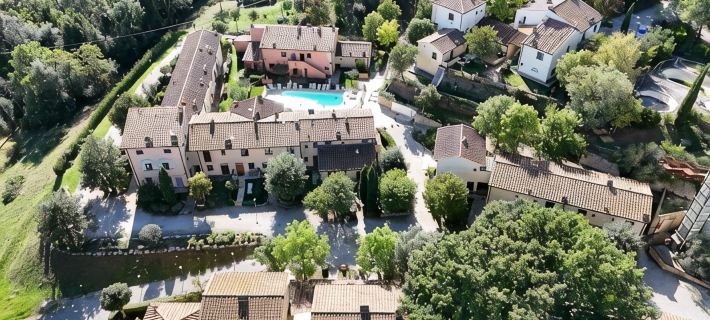 La Casetta del Borgo San Gimignano, relax nature swimming pool, STARLINK powered Hotels in Gambassi Terme