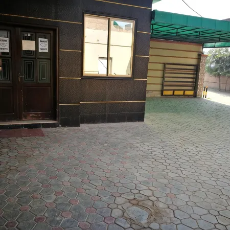 Hotel Laxen Inn Multan