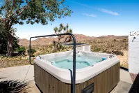 Midcentury Oasis on 5 Private Acres Near Park