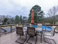 Family Retreat - 3-bedroom unit with NEW Pool, WiFi and AC in North Durham - Apartments