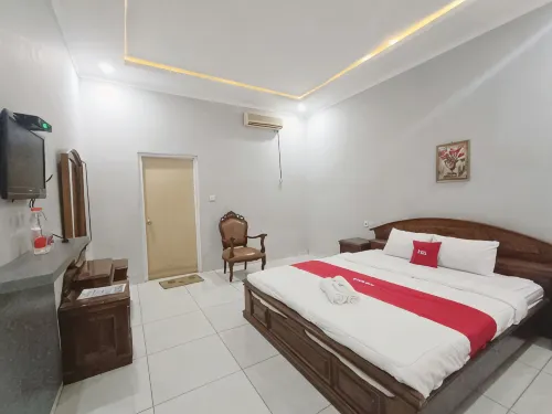 Hotel Istana Syariah Pekalongan by Hello Room - Wifi