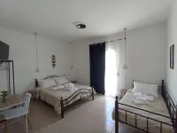 Artemis Beach Studios - balcony