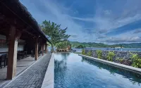 Cocotinos Lembeh a Boutique Dive Lodge - プール