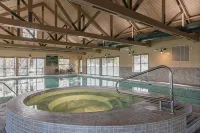⭐️ Modern 4BR W/ View - Crater Lake National Park - Running Y Resort ⛳️ House