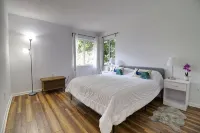 Your Dream Home Near the Beach in Palm Coast! - Jacuzzi