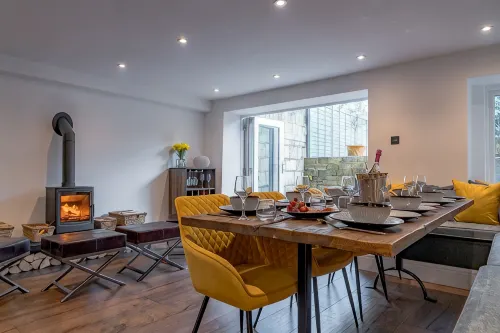 Stunning Bath Home Sleeps 12 ~ Ideal for Hen/Stags - balcón