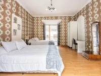 Traveler's House Quito Hotels near Viewpoint El Panecillo