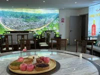 THE BUND HOUSE HOTEL(Branch within walking distance of Patuxay Monument & Wat Si Muang, Vientiane) Hotels near Thatluang Stupa